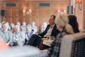 breakfast with the editors